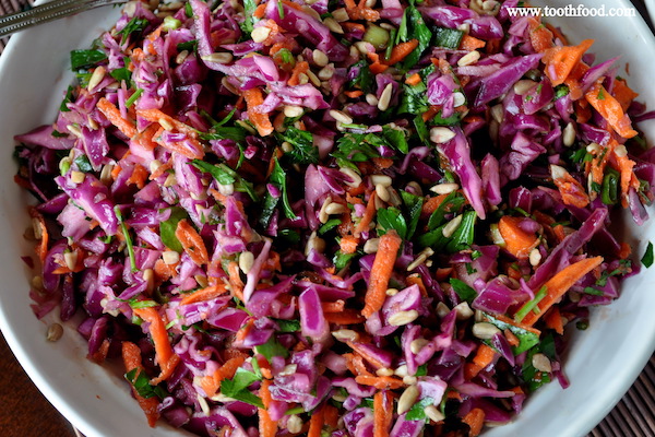 Red cabbage coleslaw