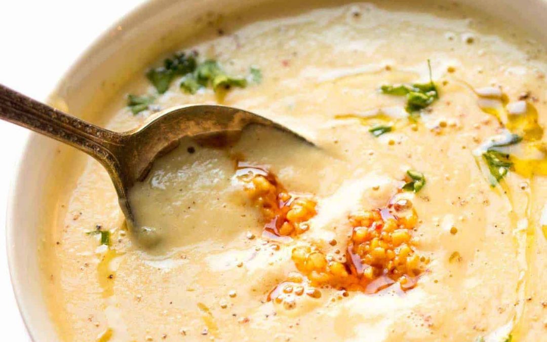 Cauliflower & roasted garlic soup